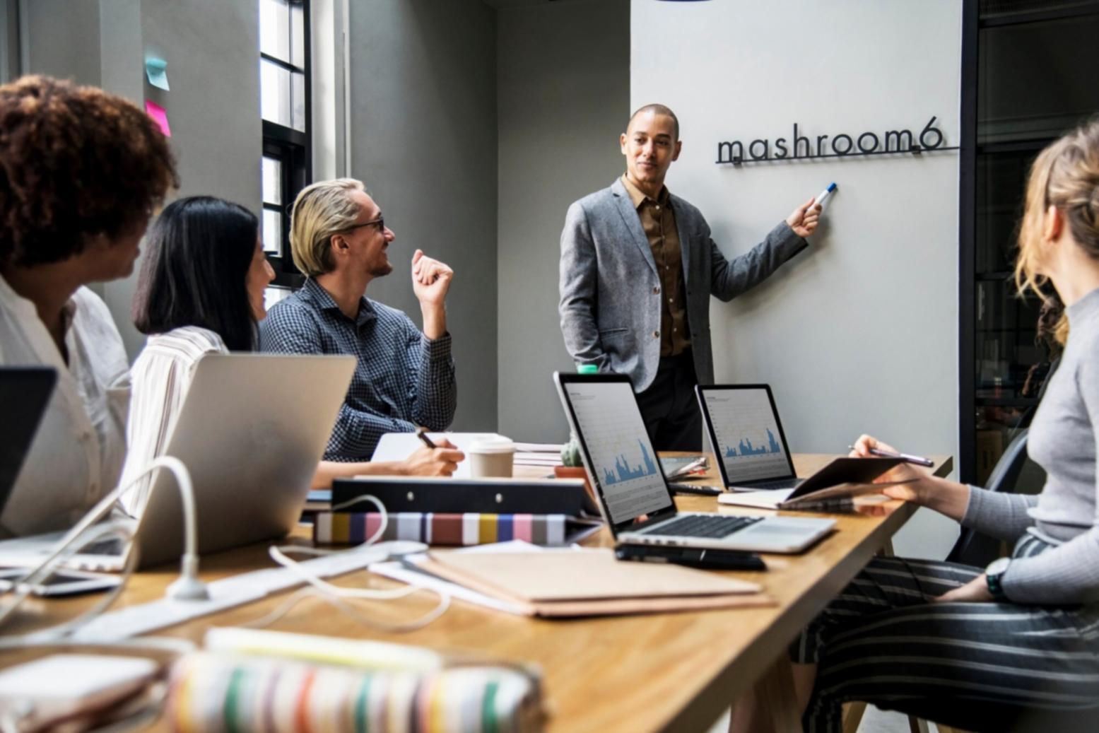 Sesión de mentoría empresarial en acción
